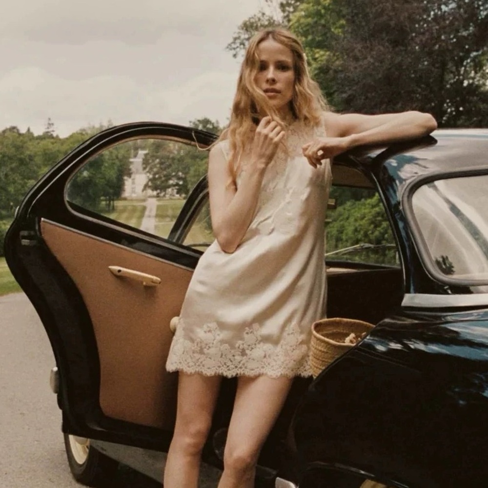 Doen Valeria Lace & Silk Dress